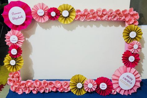 Baby Shower Selfie Frame Mothers Day Selfie Frame, Selfie Board Frame Ideas, Marco Selfie, Selfie Board, Booth Diy, Celebration Board, Bunny Coloring, Selfie Frame, Selfie Wall