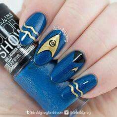 Star Trekkin Star Trek Nails, Take Off Acrylic Nails, Marvel Nails, Trek Deck, Star Trek Wedding, Geek Style, Beauty Nails Design, Easy Nails, Shiny Nails