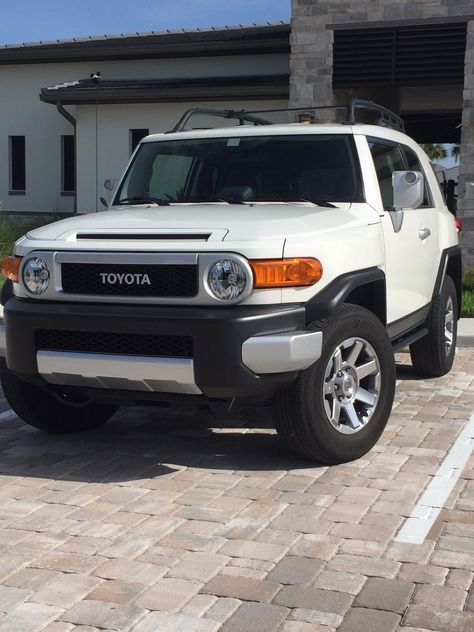 Nice Toyota 2017: 2014 Toyota FJ Cruiser 4WD 2014 Toyota FJ Cruiser 6 speed Manual Check more at http://24auto.cf/2017/toyota-2017-2014-toyota-fj-cruiser-4wd-2014-toyota-fj-cruiser-6-speed-manual/ 2014 Fj Cruiser, 2014 Toyota Fj Cruiser, Toyota Fj Cruiser, Fj Cruiser, Dream Cars, Toyota, Suv Car, Suv, Cars