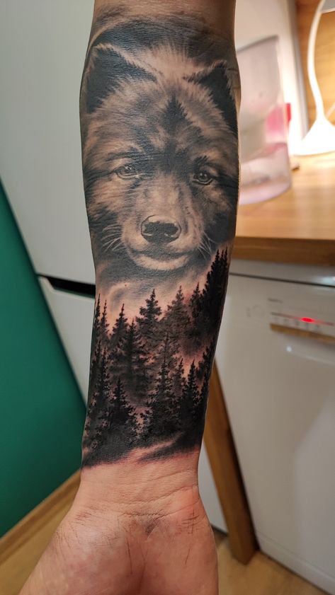 Keeshond Tattoo, Forest Tattoo, Tattoo Portrait, Forest Tattoos, Tattoo Love, Wolf Dog, Portrait Tattoo, Forest, Tattoos