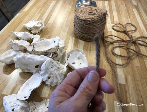 How to craft an Oyster Shell Garland - Cottage Fever Interior Design Oyster Garland Diy, Oyster Shell Garland Diy, Oyster Ideas, Decor With Shells, Oyster Shell Garland, Oyster Shells Diy, Seashell Garland, Rope Garland, Oyster Shells Decor