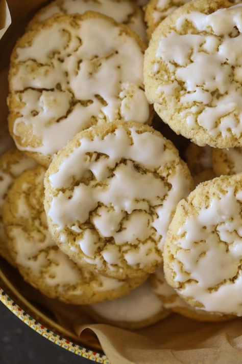 Lemon Oatmeal Cookies, Lemon Oatmeal, Oatmeal Cookie Recipe, Lemon Treats, Iced Oatmeal Cookies, Baking Recipes For Kids, Citrus Recipes, Honey Cookies, Lemon Icing