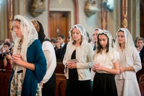 Some guidelines to follow when deciding how to dress for Mass Catholic Veil, Traditional Catholicism, Catholic Women, Chapel Veil, Church Dress, Sunday Dress, Catholic Wedding, Catholic School, Roman Catholic Church