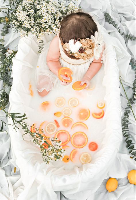 Newborn Bath Photoshoot, Baby Fruit Bath Photoshoot, Fruit Bath Photoshoot, Baby Milk Bath, Milk Bath Photos, Night Bedroom, Orange Bath, Baby Tub, Baby Orange