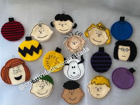 Peanuts cartoon,felt ornaments.
Snoopy. Snoopy Ornaments Diy Peanuts Christmas, Diy Snoopy Gifts, Charlie Brown Ornaments, Snoopy Ornaments, Kids Crafts Ornaments, Snoopy Christmas Tree, Peanuts Gang Christmas, Mesh Christmas Tree, Felt Ornaments Diy