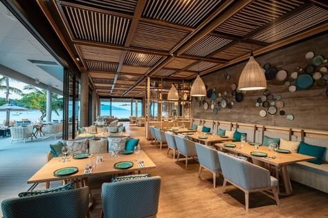 Beachfront Restaurant, Rooftop Restaurant Design, Hotel Bedroom Design, Lakeside Restaurant, Modern Restaurant Design, Yacht Interior Design, Beach Restaurant, Ko Samui, Belitung