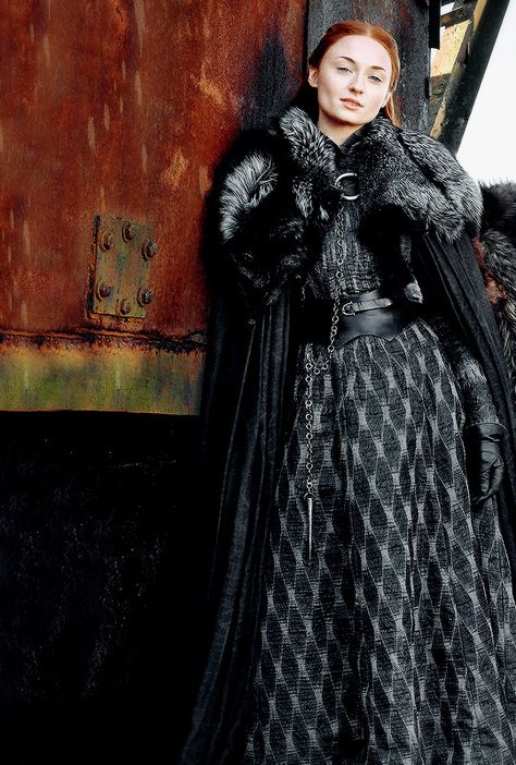 : Photo Costuming Aesthetic, Grishaverse Oc, Sansa Stark Dress, Stark Dress, Northern Fashion, Alysanne Targaryen, Drama Clothes, Game Of Thrones Dress, Game Of Thrones Outfits