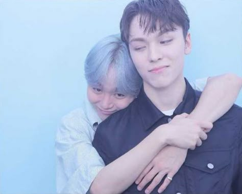 seventeen seungkwan & vernon Celebration Images, Seventeen Ships, Seven Eleven, Choi Hansol, Mens Shampoo, Vernon Seventeen, Kpop Ships, Seventeen Going Seventeen, Boo Seungkwan