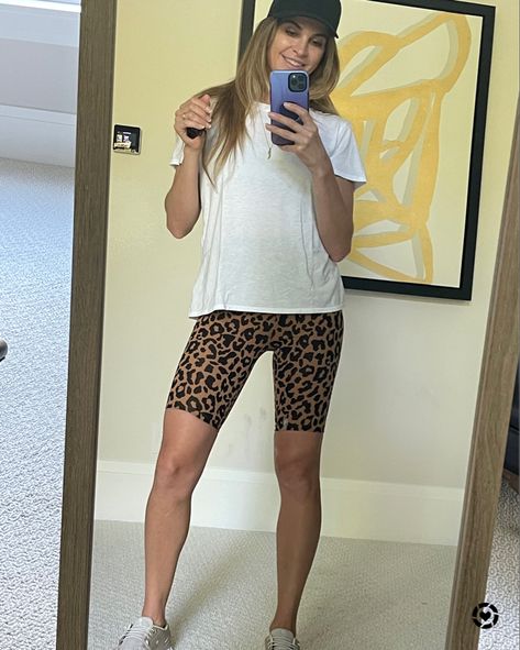 These affordable leopard biker shorts from Target are super comfortable! Bicycle Shorts Outfits, Leopard Biker Shorts, Biker Shorts Outfit Summer, Top Anti Aging Products, Super Smoothies, Biker Shorts Outfit, Smoothies For Kids, Workout At Work, Bicycle Shorts