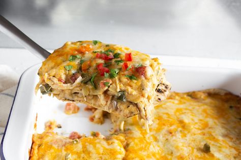 How to Make King Ranch Chicken Casserole, an Iconic Texas Recipe King Ranch Casserole, King Ranch Chicken Casserole, King Ranch Chicken, Chicken Casserole Recipe, Making Chicken, Ranch Chicken Casserole, Texas Food, Potluck Dishes, King Ranch