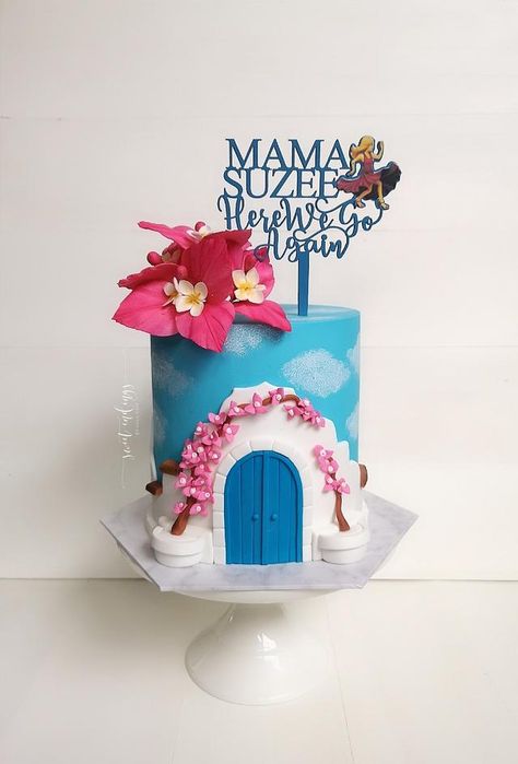 This creation complete with sugar boungainvillea is a perfect Mamma Mia cake! 17th Birthday Captions, Dancing Queen 17th Birthday, Mamma Mia Cake, Dancing Queen Cake, Queen Birthday Party, Birth Cakes, Greek Cake, Queen Cake, 17 Birthday Cake