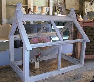 "table top size" #upcycled Upcycled design inspirations Tabletop Greenhouse, Salvaged Kitchen, Recycle Things, Rehab Furniture, Salvaged Windows, Window Greenhouse, Doors Repurposed, Small Greenhouse, Outdoor Crafts