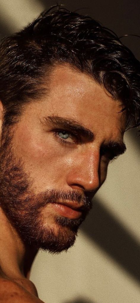 Jay Gould, Seductive Eyes, Toxic Masculinity, Interactive Stories, Artistic Images, Guy Pictures, Male Beauty, Bearded Men, Beautiful Eyes