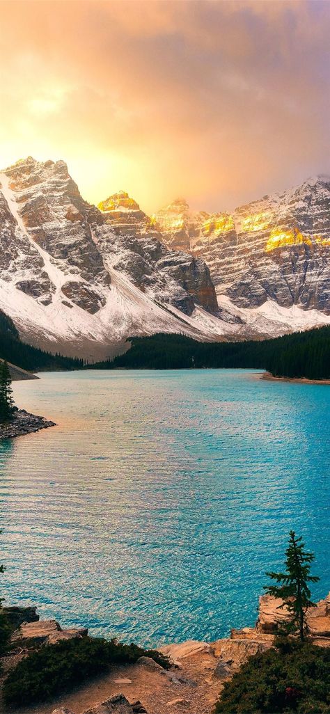 Moraine Lake Banff National Park sunset nature #MoraineLake #100mostbeautifulplacestovisit #Alberta #Canada #iPhone11Wallpaper Park Sunset, Sunrise Wallpaper, Nature Iphone Wallpaper, Moraine Lake, Summer Backgrounds, Lake Sunset, Sunset Nature, Sunset Wallpaper, Banff National Park