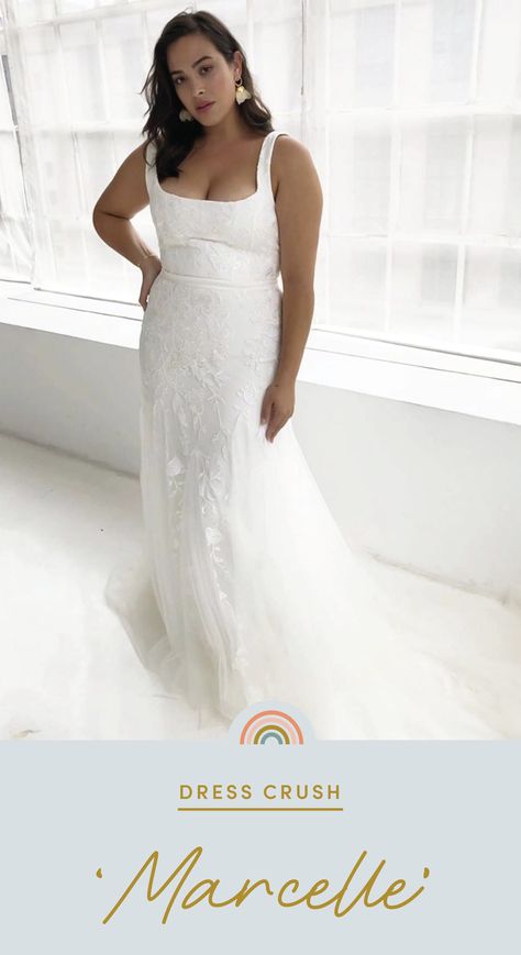 Wedding Dress Size 16 Curvy Bride, Size 16 Bride, Size 12 Bride, Mid Size Wedding Dress, Wedding Dresses For Busty Women, Wedding Dresses Curvy Bride Body Types, Simple Wedding Dress For Curvy Bride, Wedding Dress Mid Size, Mid Size Bride