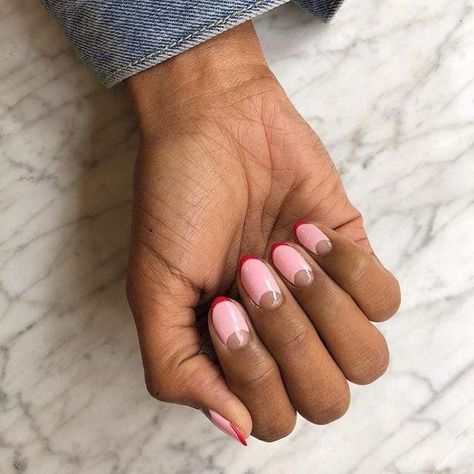 Nail Design Glitter, Inspirational Content, Latest Nail Trends, Nail Trend, Short Nail Designs, Minimalist Nails, Negative Space, Nail Trends, Trendy Nails