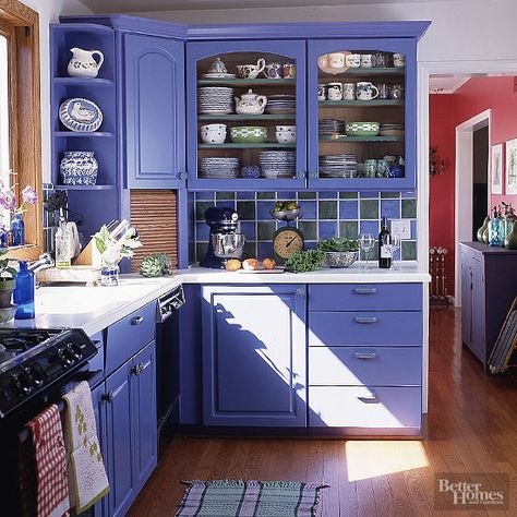 If you grew up in the '90s, these rooms are a must see! 90s Southwest Decor, Room Ideas Purple, Purple Cabinets, 90s Kitchen, 90s Interior, 90s House, 90s Home Decor, 90s Decor, 90s Home