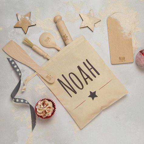 Personalised Kids Star Baker Set Personalised Baking Set | Etsy Baking Gift Set, Kids Baking Set, Personalized Easter Gifts, Gifts For Hubby, Baking Gift, Christmas Glasses, Baking Kit, Baking Utensils, Childrens Aprons