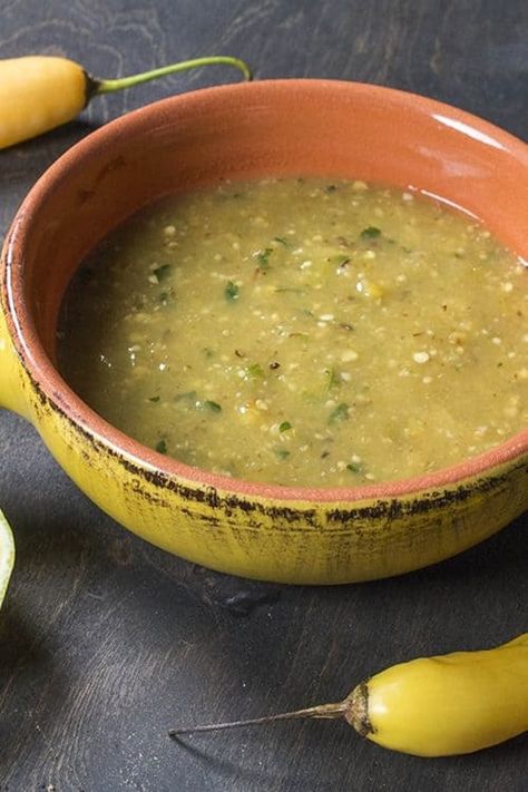 Vegetarian Green Chili, Green Chili Sauce Recipe, Easy Green Chili, Green Chile Sauce Recipe, Green Chili Salsa, Roasted Green Chili, Green Chilli Sauce, Green Chili Sauce, Green Chili Recipes