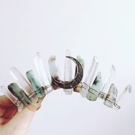 How To Be Pretty, Raw Clear Quartz, Diy Bling, Mermaid Crown, Be Pretty, Moon Crystal, Crystal Crown, Best Jewelry Stores, Moon Jewelry