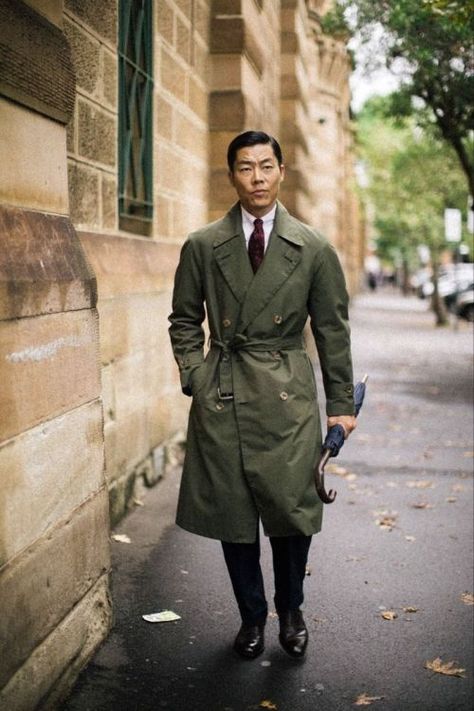 Men's Trench Coat Outfit, Classic Trench Coat Men, Suit With Trench Coat, Trench Coat Men Outfit, Man In Trench Coat, Trench Coat Outfit Men, Mens Trench Coat Outfit, Trench Coat Man, Trenchcoat Men