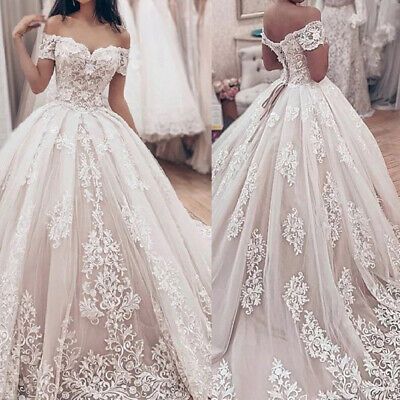 Wedding Dresses Ball Gown Sweetheart, Ivory Wedding Dresses, Pretty Wedding Dresses, Bridal Ball Gown, Sweetheart Wedding Dress, Wedding Dress Fabrics, Theme Color, Ivory Wedding Dress, Bride Gowns