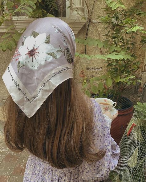 Pagan Veiling Styles Short Hair, Pagan Vailing, Christian Hair Covering, Christian Veiling Aesthetic, Pagan Veil, Pagan Veiling Styles, Pretty Veils, Pagan Veiling, Mass Outfit