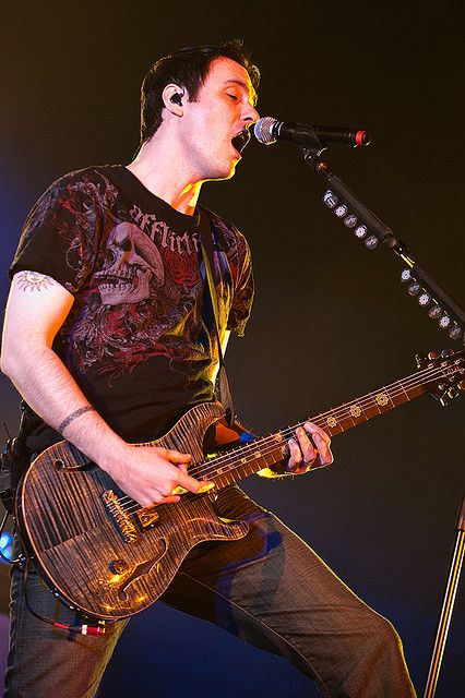 I adore Benjamin Burnley. Benjamin Burnley, Rock Music Quotes, Singing Quotes, Breaking Benjamin, Music Express, The Power Of Music, Handsome Guys, Robert Plant, Band Stuff