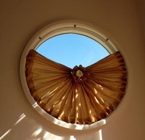 Circle Window Curtain Tracks Round Window Bedroom, Round Window Treatments, Round Window Interior, Oval Window Covering Ideas, Round Window Curtains, Circle Window Design, Rounded Window Curtains, Circle Windows, Flexible Curtain Track