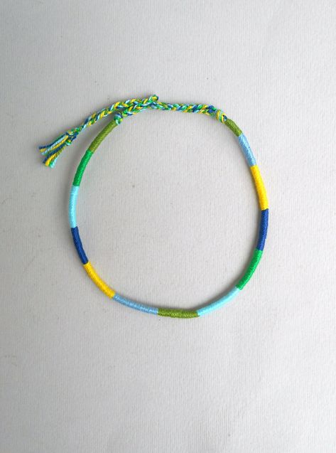 Mens Anklet, Rope Anklet, Diy Bracelets With String, Diy Friendship Bracelets Tutorial, Macrame Bracelet Patterns, Anklet Designs, Summer Anklets, Embroidery Bracelets, Friendship Bracelets Tutorial