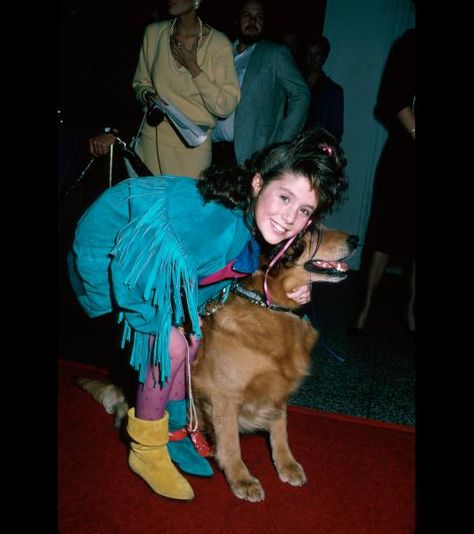 Soliel Moon Frye, posed with ‘Punky Brewster’ dog Brandon, redefined the eighties. Check out the different colored boots with the signature bandana! (1988) #memories Soleil Moon Frye, The 80s Fashion, Punky Brewster, Movie Videos, Cool Kids Club, Girl Zone, 90s Actors, 2000s Girl, Hollywood Movies