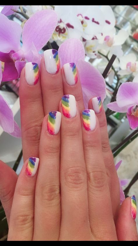 Gay Pride Nails Acrylic, Pride Nails Designs Simple Short, Pride Pedicure, Eurovision Nails, Pansexual Nail Art, Lesbian Pride Nails, Rainbow Flower Nails, Pansexual Nails, Pride Nails Short