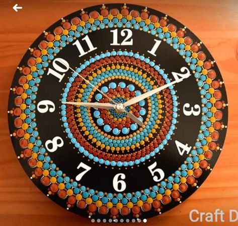 Clock Dot Mandala, Mandala Art Wall Clock, Dot Mandala Wall Clock, Dot Mandala Clock, Wall Clock Craft, Mandala Clock, Painted Mirror Art, Newspaper Crafts Diy, Mandala Doodle