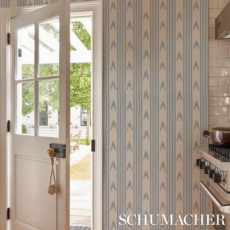 Ikat Wallpaper, Hall Wallpaper, Hallway Wallpaper, Schumacher Wallpaper, Mark D Sikes, Wallpaper Ceiling, Timeless Interiors, Nursery Room Inspiration, China Blue