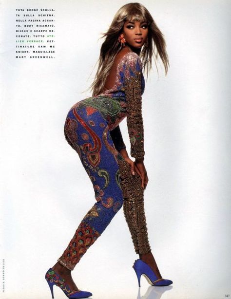 Versace. Versace Editorial, Versace Magazine, 90s Fashion For Women, Africa Clothing, Vogue Archive, Patrick Demarchelier, 90s Supermodels, 80s And 90s Fashion, 90s Models