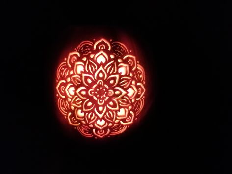 Disco Ball Pumpkin Carving, Diwali Pumpkin Carving Ideas, Mandala Pumpkin Carving, Boho Pumpkin Carving, Floral Pumpkin Carving, Mandala Pumpkin, Pumpkin Mandala, Pumkin Carving, Halloween Pumpkin Carving Stencils