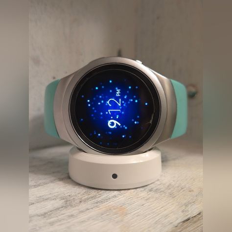 Samsung Gear S2 Watch with silicone band. (Comes with Stand) Circular Design, Party Apps, Silicon Bands, Samsung Gear, Texts, Band, Design