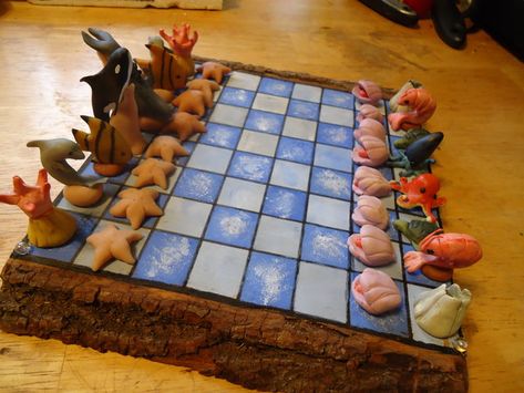 Clay Chess Pieces, Chess Ceramic, Chessboard Cake, Clay Chess Set, Clay Chess, Diy Chess Set, Handmade Chess Set, Chess Boards, Nerd Crafts