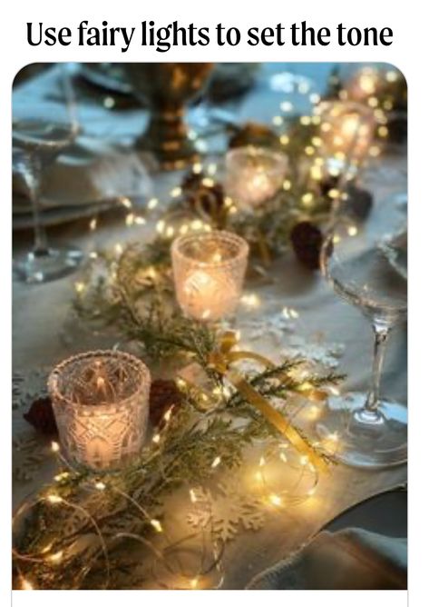 Christmas Centrepieces, Catering Design, Christmas Wallpaper, Round Table, Fairy Lights, Christmas Tree Decorations, Wedding Ideas, Christmas Decorations, Christmas Tree