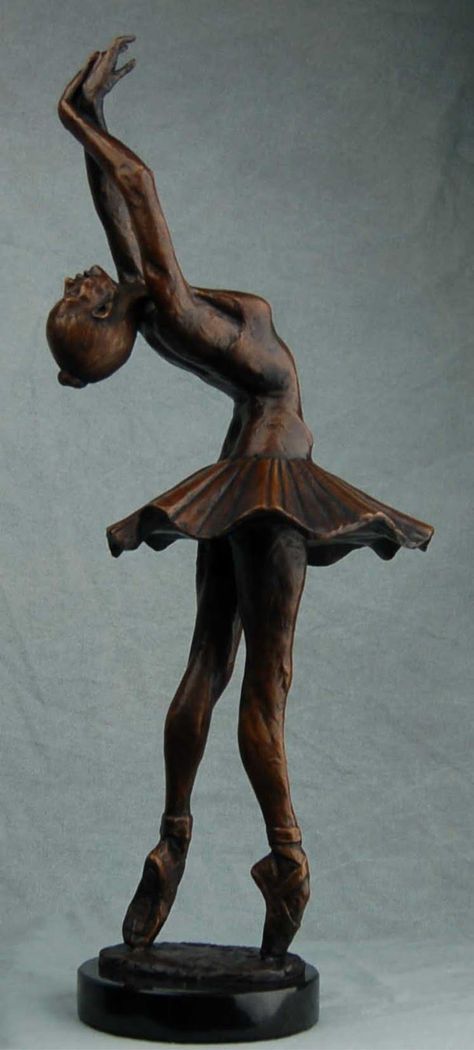 Adam Reeder - Ballet Ballet Drawings, Best Dancer, Academy Of Art University, The Royal Ballet, Art University, Royal Ballet, Pottery Sculpture, Art Instructions, Bronze Statue