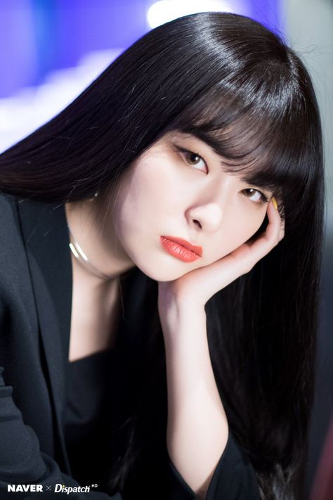 Seulgi 2018 Dispatch Shoots (1)Bad Boy fansignGirl Group Main DancersSBS Super Concert Taiwanpic.twitter.com/Y1T51TsgZl Korean Bangs Hairstyle, Korean Bangs, Hairstyles Bangs, Ulzzang Hair, Ansan, Kang Seul-gi, How To Cut Bangs, Mr Right, Kang Seulgi