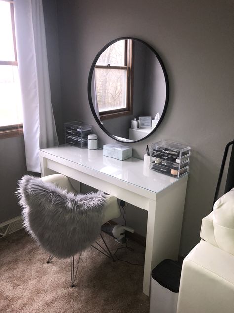 Round Mirror Vanity Makeup, Mirror Desk Bedroom With Makeup, Grey Dressing Table Ideas, Ikea Dressing Table Mirror, Ikea Small Desk And Mirror, White Desk With Hollywood Mirror, Dressing Room Decor, White Room Decor, Bedroom Decor For Teen Girls