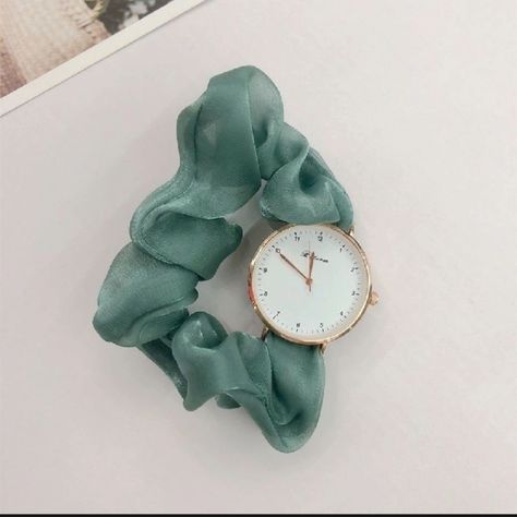 Korean scrunchie watch for girls Available on daraz Link in highlights (watches) #ladieswatch #watch #watches #ladieswatches #watchesofinstagram #wristwatch #timepiece #watchoftheday #jamtangan #menswatch #babyg #fashionwatch #jewellery #fashion #onlineshopping #watchaddict #watchlover #menswatches #ladies #watchcollector #womenswatch #womenwatch #menwatch #stylefiesta #fossil #ladiesfashion #jewelry #gucci #womenwatches #luxurywatch Digital Watches Women, Color Quartz, Girls Watches, Kids Watches, Casual Watches, Digital Watch, Creative Fashion, Bosnia And Herzegovina, Glass Mirror