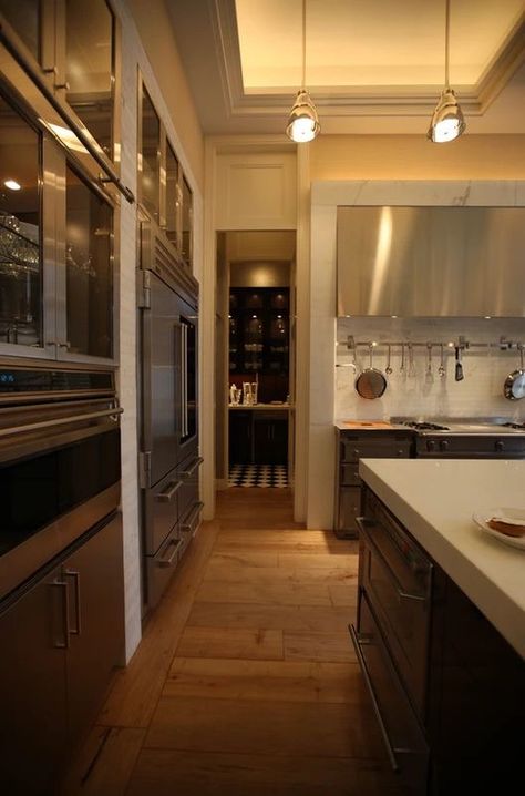 Townhouse Kitchen, Brownstone Interiors, Nyc Townhouse, Nyc Penthouse, Street Townhouse, Townhouse Interior, London Townhouse, London House, Home Board