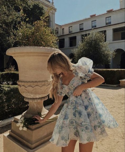 Mina Marlena, Cottage Core Dress, Estilo Hippy, Cottagecore Fashion, Foto Inspiration, Looks Style, Outfits Aesthetic, Dream Dress, Look Fashion