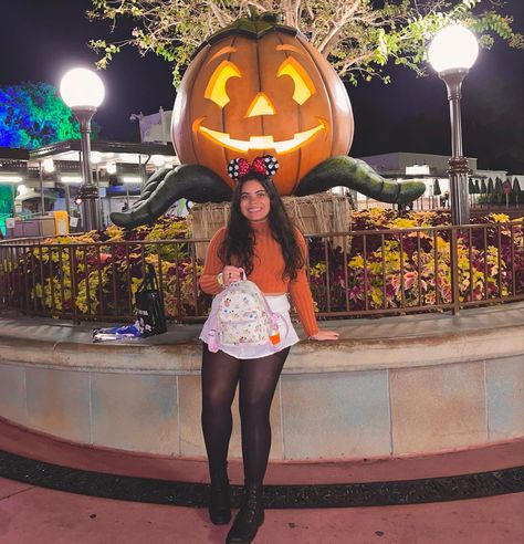 Disney Spooky Outfits, Disneyworld Outfits Women Fall, Disneyworld Outfit Women, Fall Disney Outfits, Disneyworld Outfits, Spooky Outfits, Fall Disney, Disney Fall, Disney Outfits Women