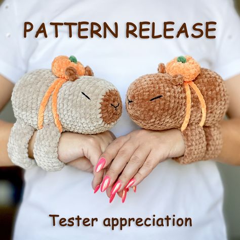 PATTERN RELEASE 🥳!!! I’m happy to announce that Slap Bracelet Capybara LOW SEW pattern is listed on my Etsy store (link in bio). And thanks to my great testers for participating 🙏♥️! Plush Pattern Free, Capybara Plush, Slap Bracelets, Plush Pattern, Pattern Free, Sewing Pattern, Etsy Store, Link In Bio, Sewing Patterns