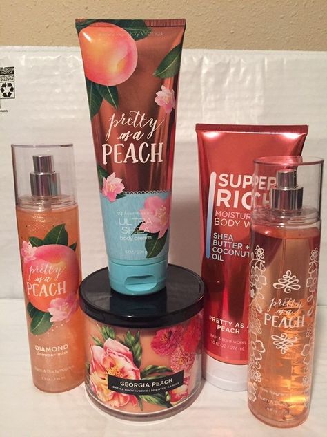 Peach Products, Diamond Shimmer Mist, Alat Makeup, Bath N Body Works, Body Creams, Bath And Body Works Perfume, Shower Skin Care, Body Smells, Fine Fragrance Mist