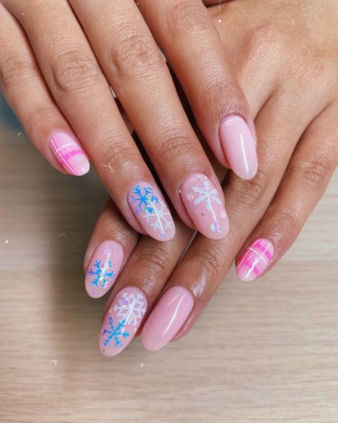 Blue And Pink Christmas Nails, Pink Plaid Nails, Red And Pink Christmas, Biab Nail, Pink Christmas Nails, Blue Christmas Nails, Pink Xmas, Plaid Nails, Holiday Nail