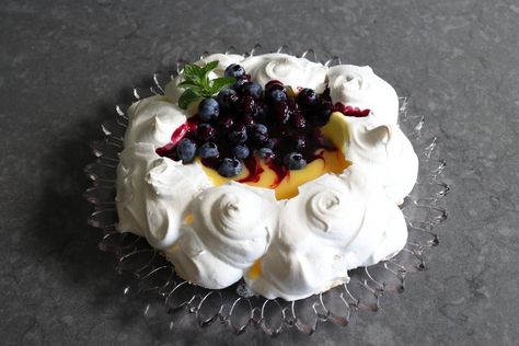 Chef John's Lemon Blueberry Pavlova Is Easy, Delicious, and Always Beautiful Blueberry Pavlova, Easy Pavlova, Creme Brulee Desserts, Lemon Curd Tart, Lemon Curd Filling, Blueberry Sauce, Cooking Chocolate, Hollandaise Sauce, Chocolate Dipped Strawberries